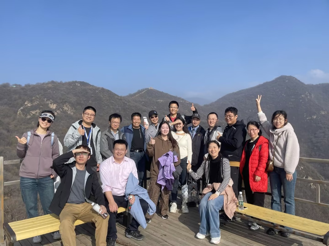 八部分工会组织长峪城秋游活动